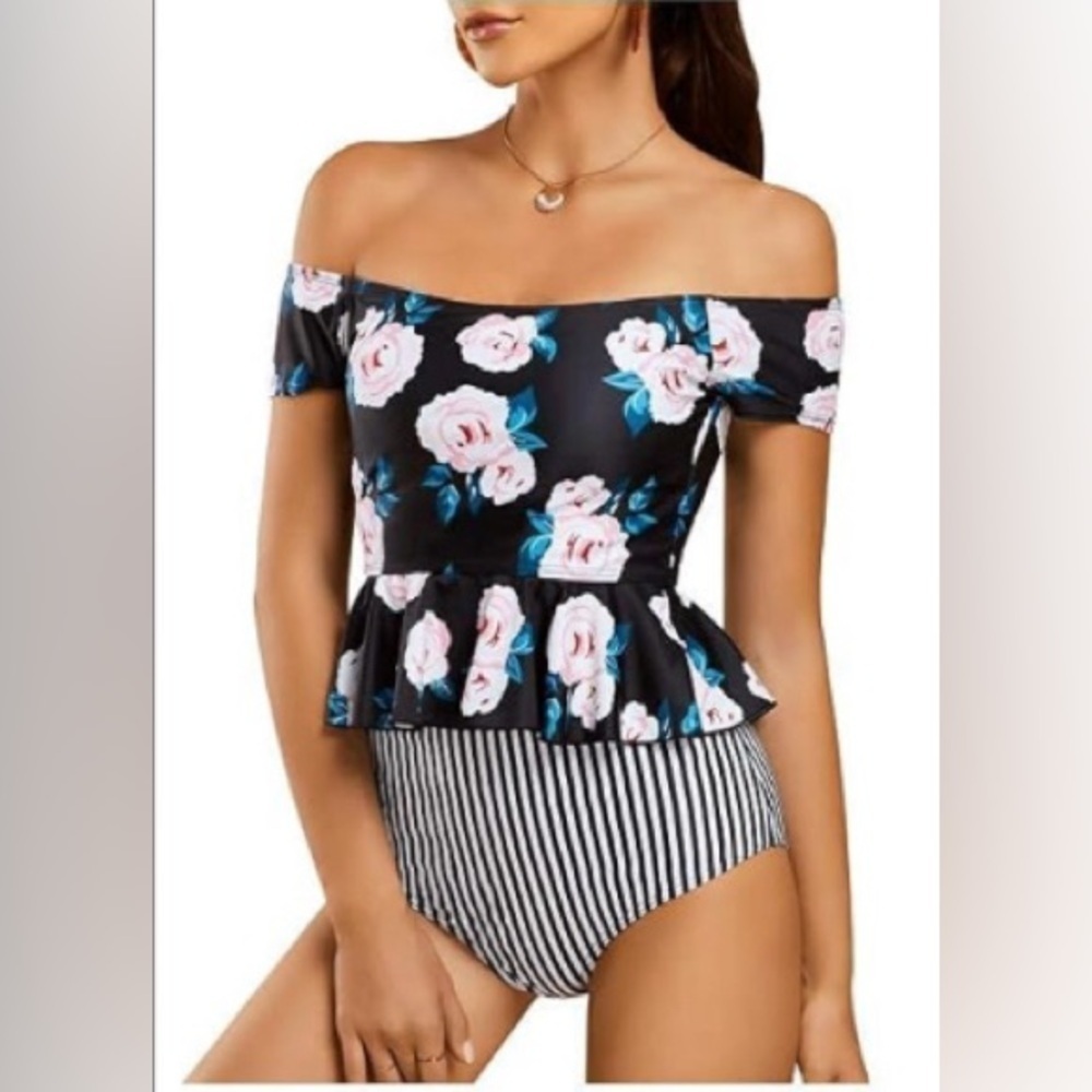 New Fernia Floral Peplum Bikini S